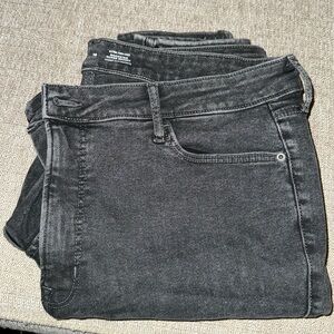 Old Navy rockstar super skinny jeans, black, size 18